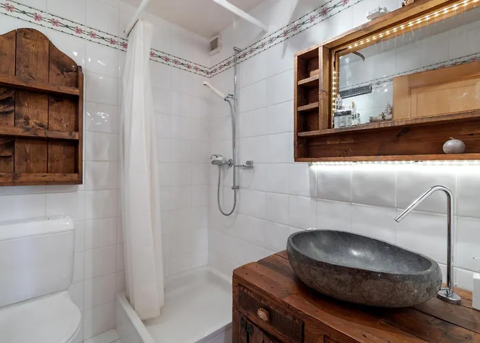 Les Pierres C 3 By Interhome شقة *